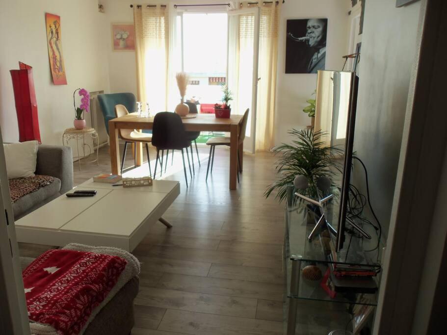 Appartement Vue Mer Acces Plage Antibes Exteriör bild
