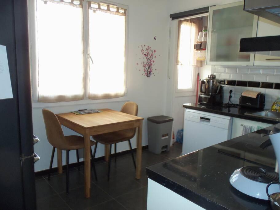 Appartement Vue Mer Acces Plage Antibes Exteriör bild